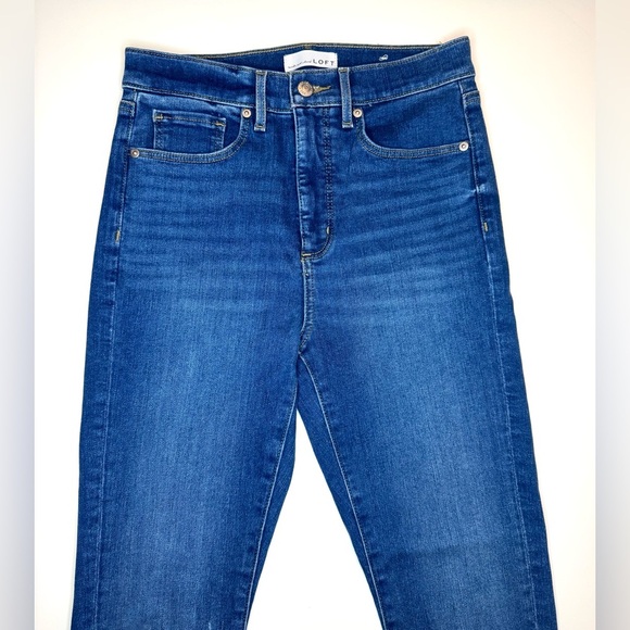 Loft Women's The Skinny Blue Jeans Size- 27/4 - Picture 2 of 9